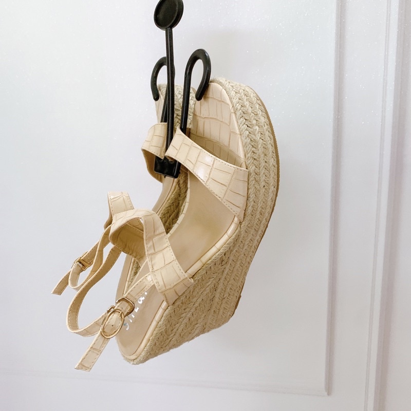 Sandal cói đế xuồng_Siêu tôn dáng sang trọng