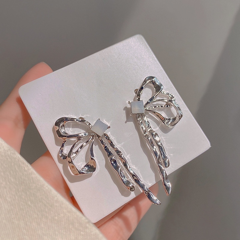 Bông Tai Hình Bướm Bằng Kim Loại Phong Cách Hip Hop Âu Mỹ Thời Trang Cá Tính Cho Nữ