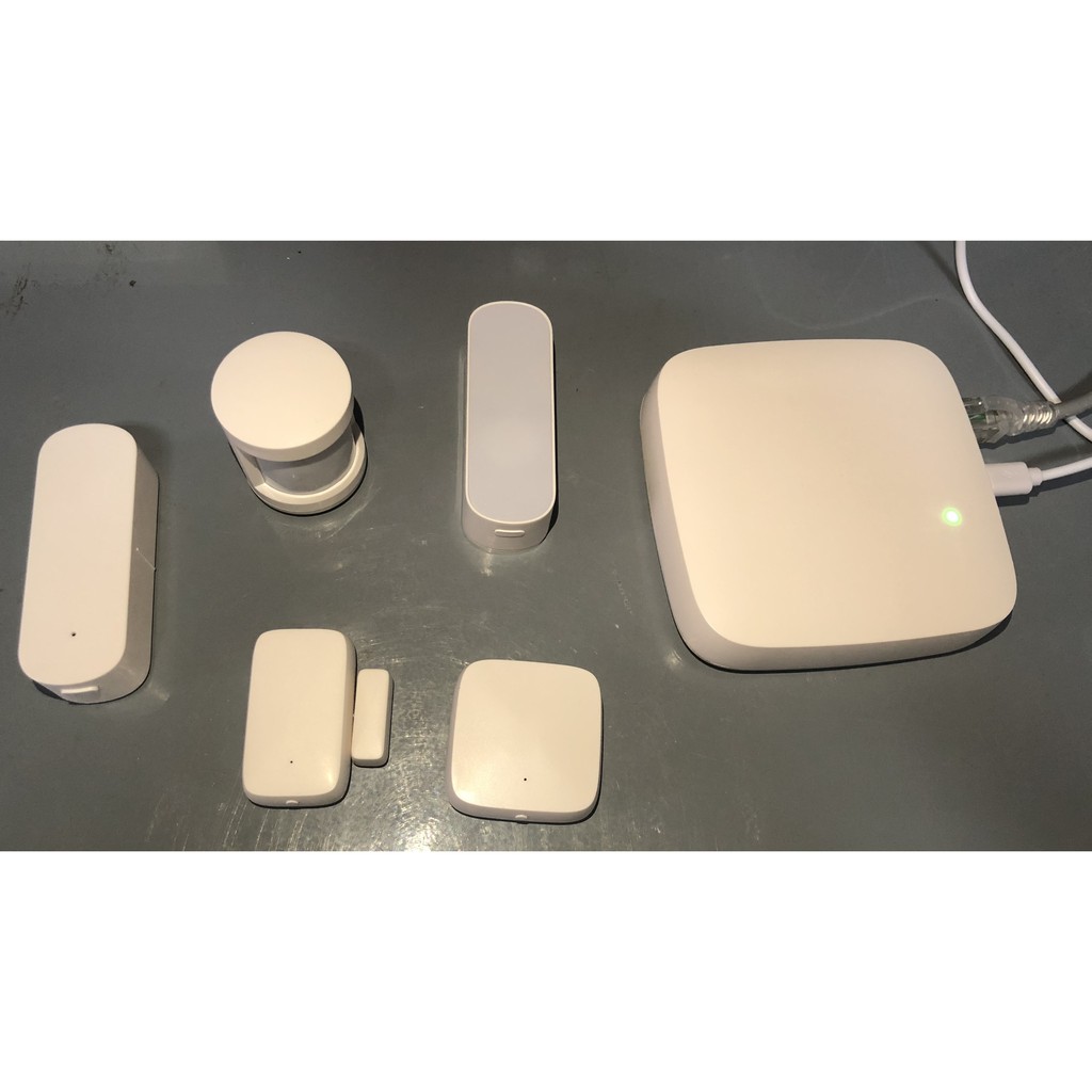 Thiết bị điều khiển trung tâm Zigbee 3.0 Tuya