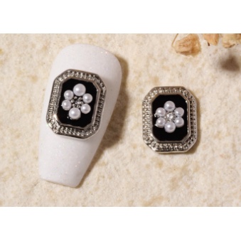 charm trang trí nail