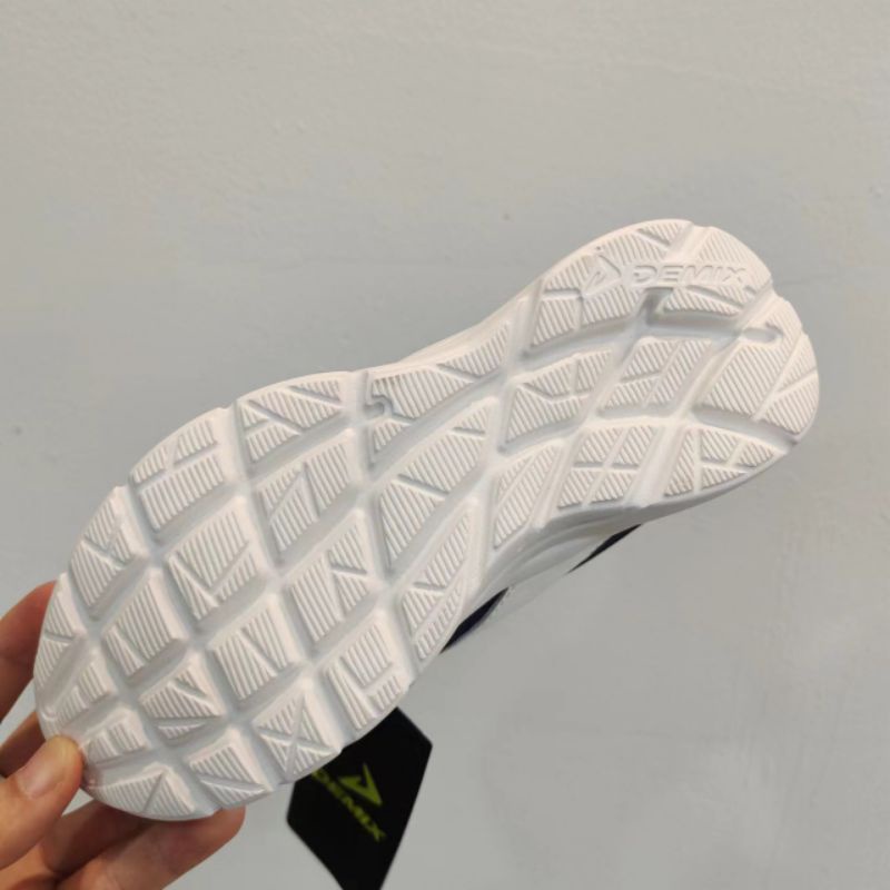 Giày sneaker bé trai Demix quai dán tiện lợi size 32 đến 39