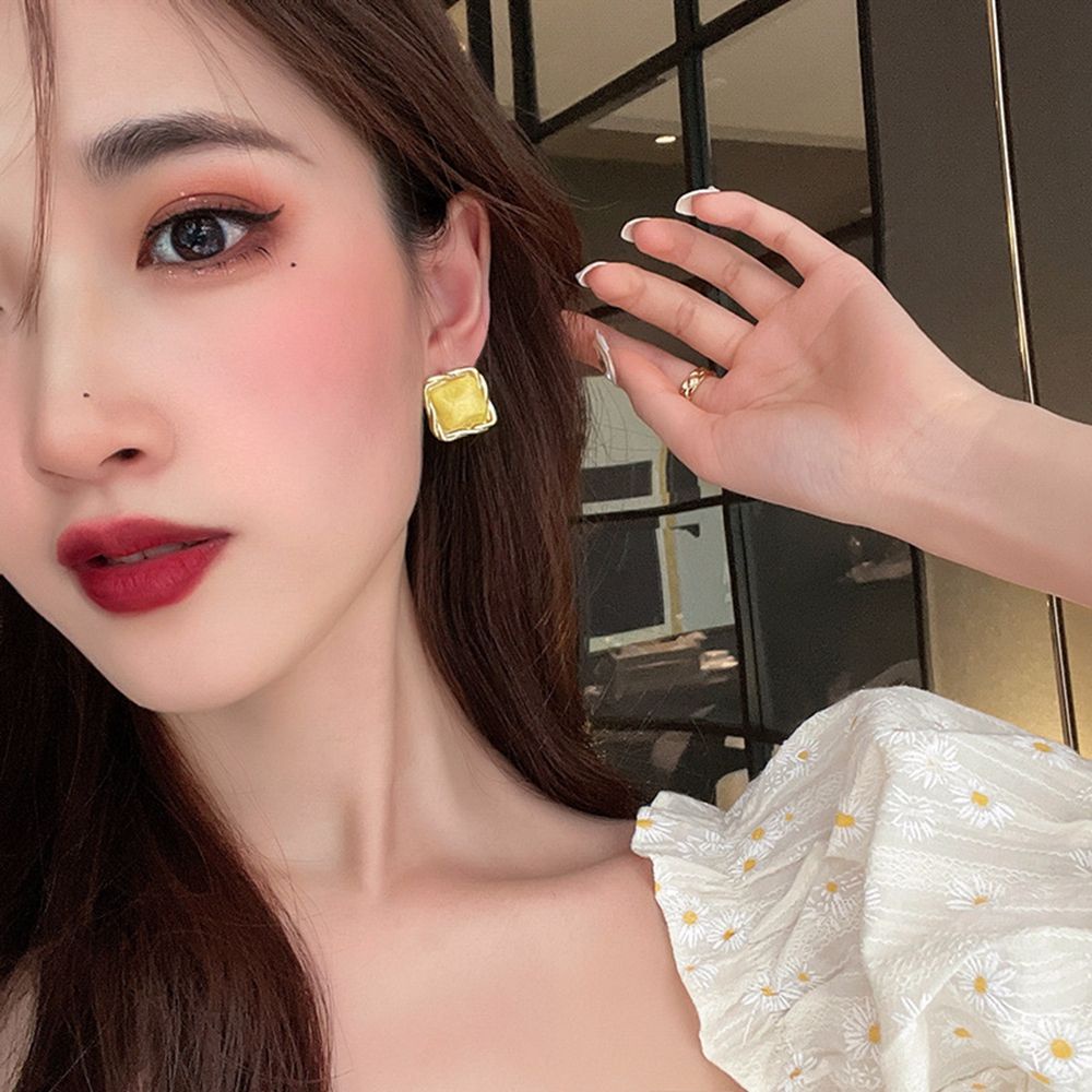 Bông tai hình vuông xoắn bằng hợp kim acrylic nhiều màu sắc phong cách Hàn Quốc cổ điển cho nữ