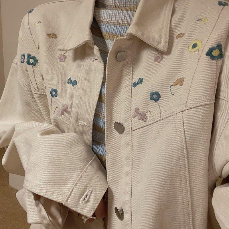 Áo Khoác Denim Thêu Hoa Dáng Rộng Màu Be Sữa Phong Cách Hàn Quốc Mùa Thu Năm 2021 St