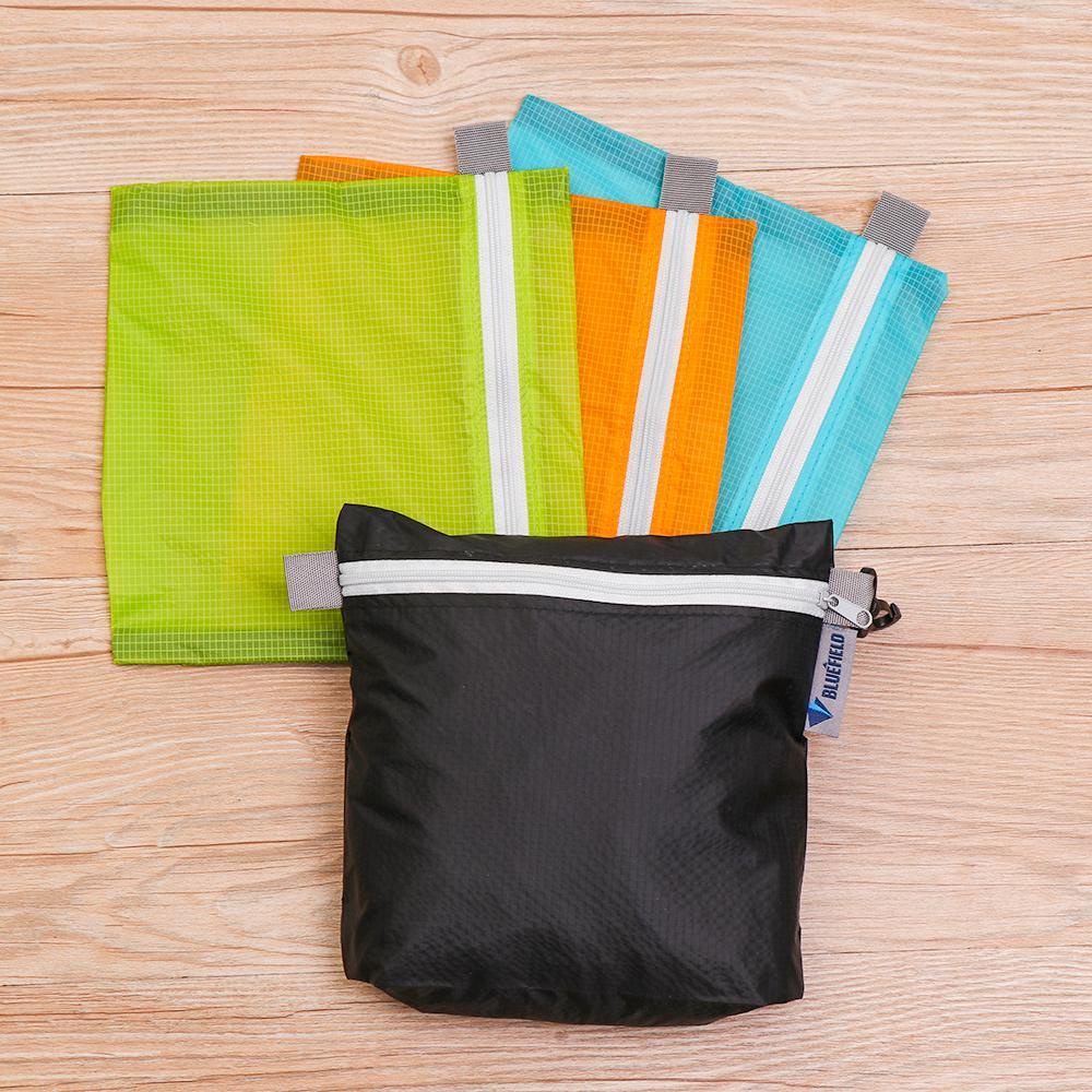 Vỏ Bọc Ba Lô Đi Mưa 4 Màu Có Khóa Kéo Tiện Dụng