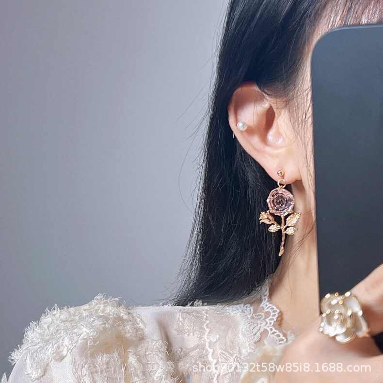Bông Tai Trong Suốt Đính Hoa Hồng Thời Trang Cao Cấp 2022