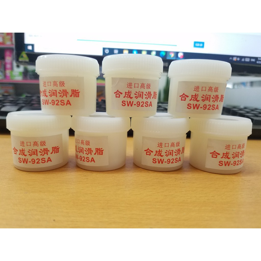 Mỡ bôi trơn kaki SW-92SA dùng cho các thiết bị điện tử, bánh răng, động cơ