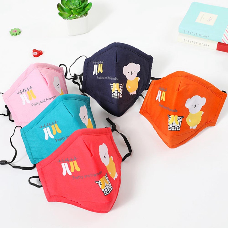 Khẩu trang vải cho trẻ em hình gấu đáng yêu ôm mặt có tấm lọc bụi mịn pm2.5 kháng khuẩn chống nuớc màu đẹp