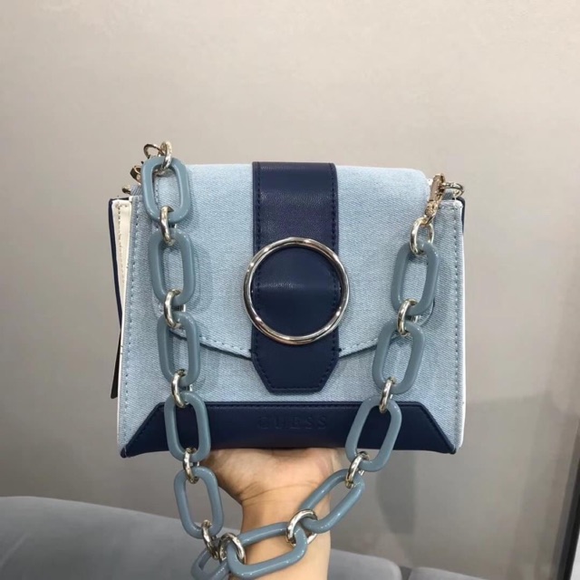 Guess bag - khoá tròn