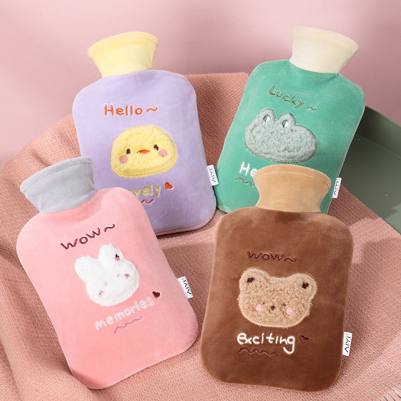 Túi chườm nóng lạnh đa năng giúp giảm đau bụng kinh họa tiết dễ thương bọc vải nhung mềm mịn 500ml