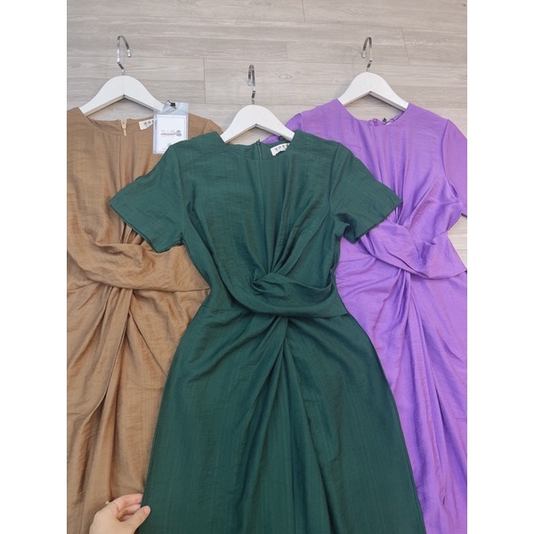 Váy đũi xoắn eo xẻ tà 3 màu cho nữ