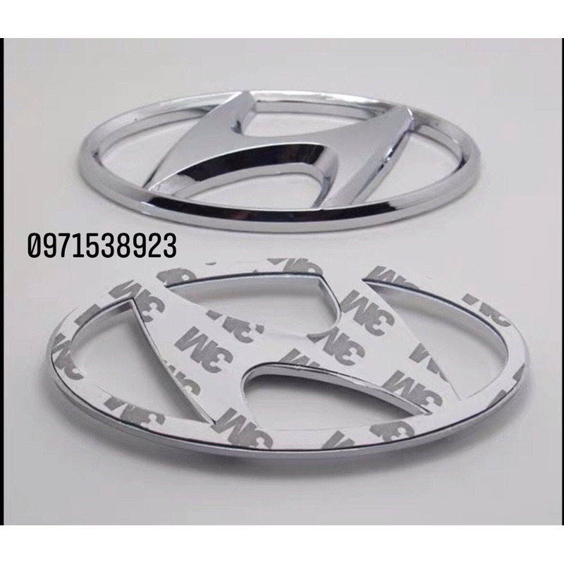 biểu tượng HYUNDAI dán thân xe HYUNDAI hàng cao cấp