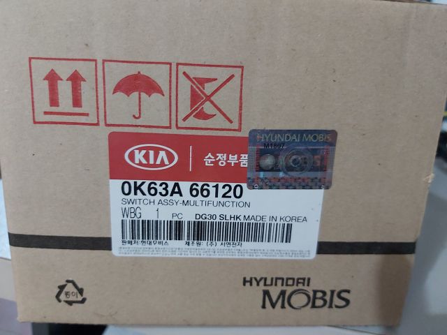 Công tắc tổ hợp KIa 1.25 tấn- hàng XỊN Mobis