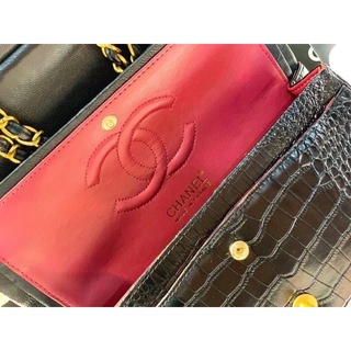 túi classic vân rắn khoá vàng