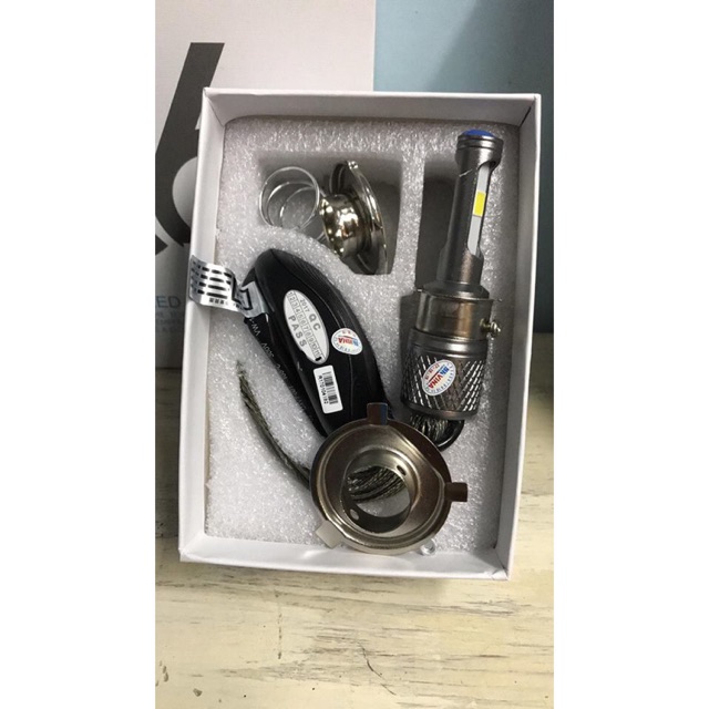 ĐÈN PHA RTD M02J DÙNG RÂU TẢN NHIỆT SIÊU SÁNG-đủ chân chuyển  M5,H4,HS1