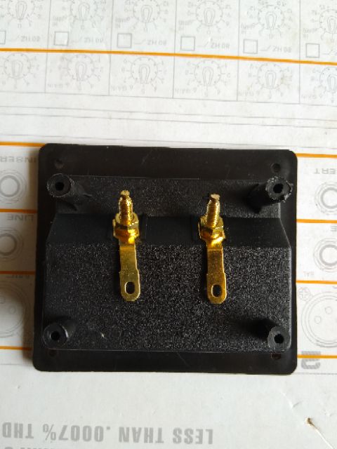 Trạm loa vuông ráp thùng