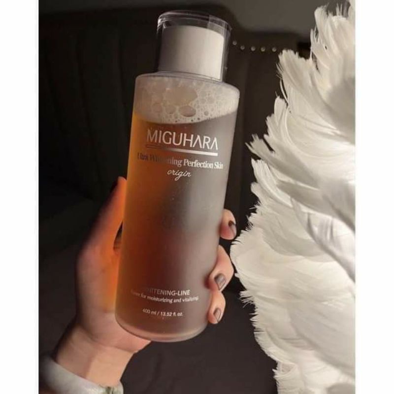 Nước hoa hồng dưỡng trắng chuyên sâu Miguhara ultra whitening perfectuon skin origin 400ml