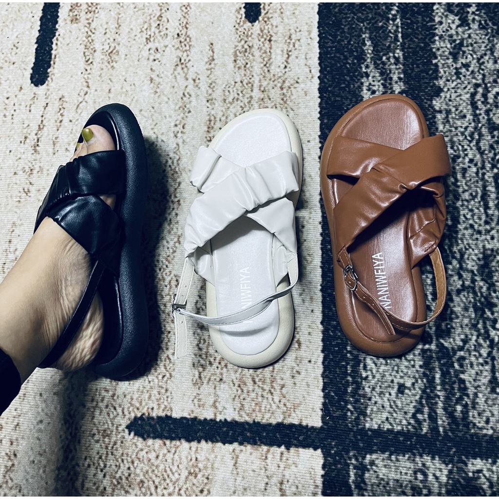 Sandal da mịn quai chéo nhún 3 màu đế bệt cực êm