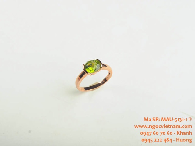 Mặt nhẫn , bông tai, dây xanh lá - peridot