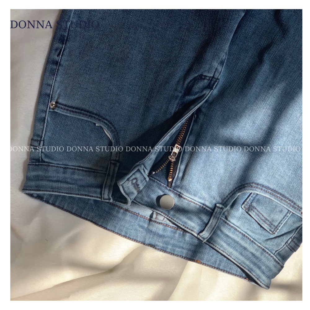 Quần Jean Ống Đứng Xẻ Tà DONNA Quần Bò Nữ Tôn Dáng Dễ Phối Đồ