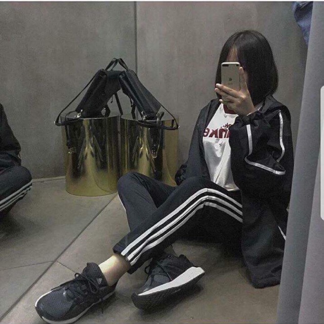 [Mã FAMARAL1 giảm 10K đơn 50K] Quần 3 sọc nữ HARI