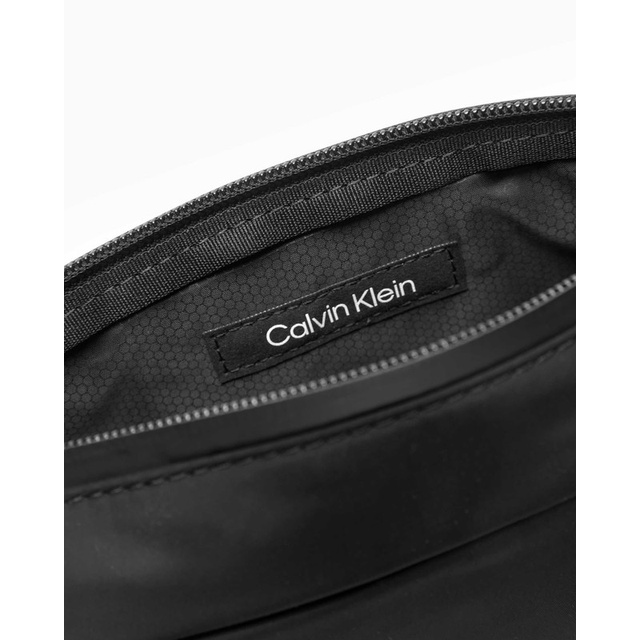 CALVIN KLEIN ACCESSORIES - Túi Thể Thao Nữ PH0510