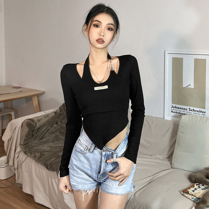 Áo Croptop Tay Dài Giả Hai Mảnh Dáng Ôm Thiết Kế Dây Xích Mẫu Mới 2022 Phong Cách Mùa Xuân Thu Cho Nữ