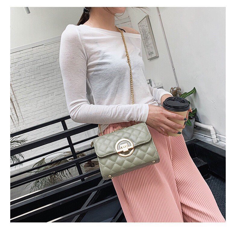 Túi Xách NữTặng QuàTúi Nữ Đẹp Đeo Chéo cỡ nhỏ phối dây xích thời trang thanh lịch nhẹ nhàng MÃ 5215