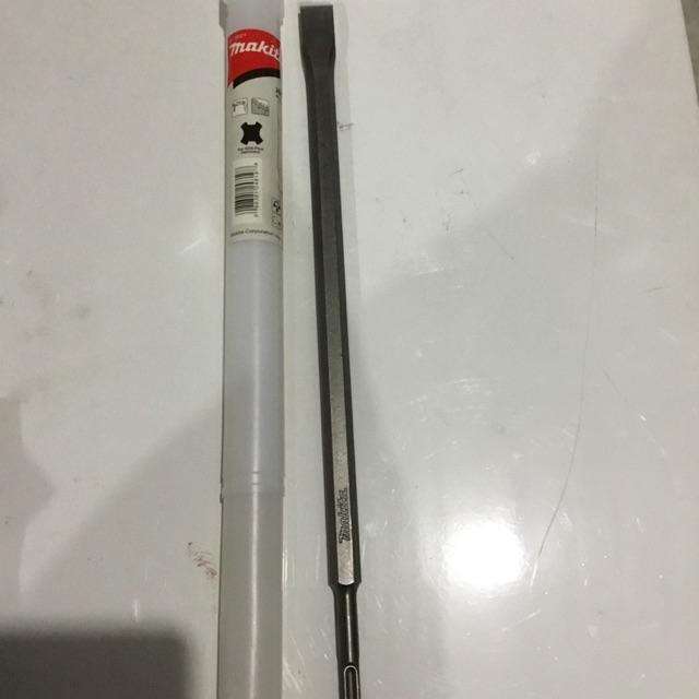 MŨI ĐỤC DẸP MAKITA D-19021