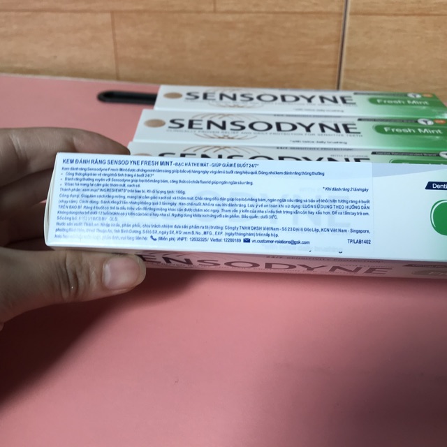 Kem đánh răng Sensodyne Freshmint 100g