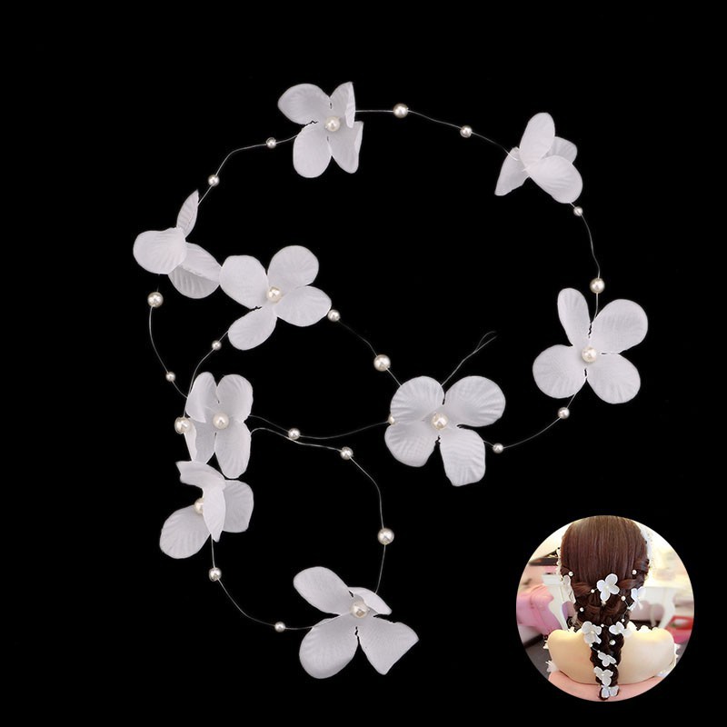 Cài tóc hoa đính hạt phong cách Hàn Quốc cho cô dâu