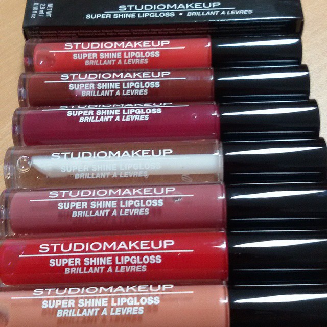 Son siêu bóng STUDIOMAKEUP SUPERSHINE LIPGLOSS SLG