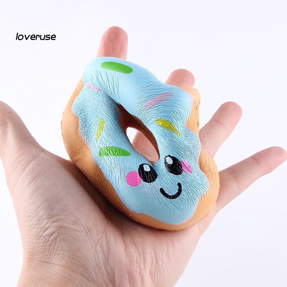 Bán  Squishy hình bánh donut dễ thương