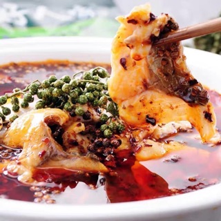 LẨU CÁ TỰ SÔI TRUNG HOA