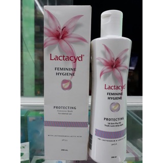 DUNG DỊCH VỆ SINH PHỤ NỮ LACTACYD