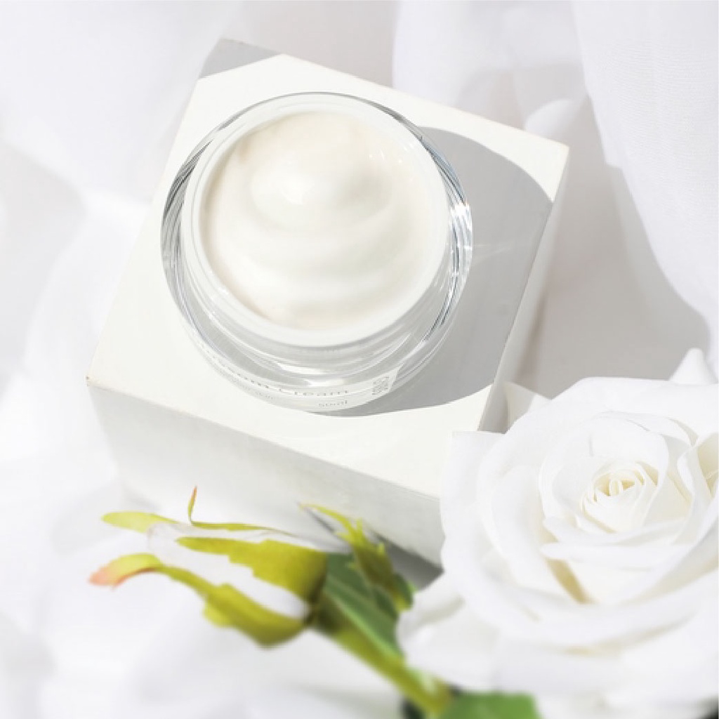 Kem dưỡng sáng da, chống lão hóa ban đêm GNB5 Reblossom Cream 50ml