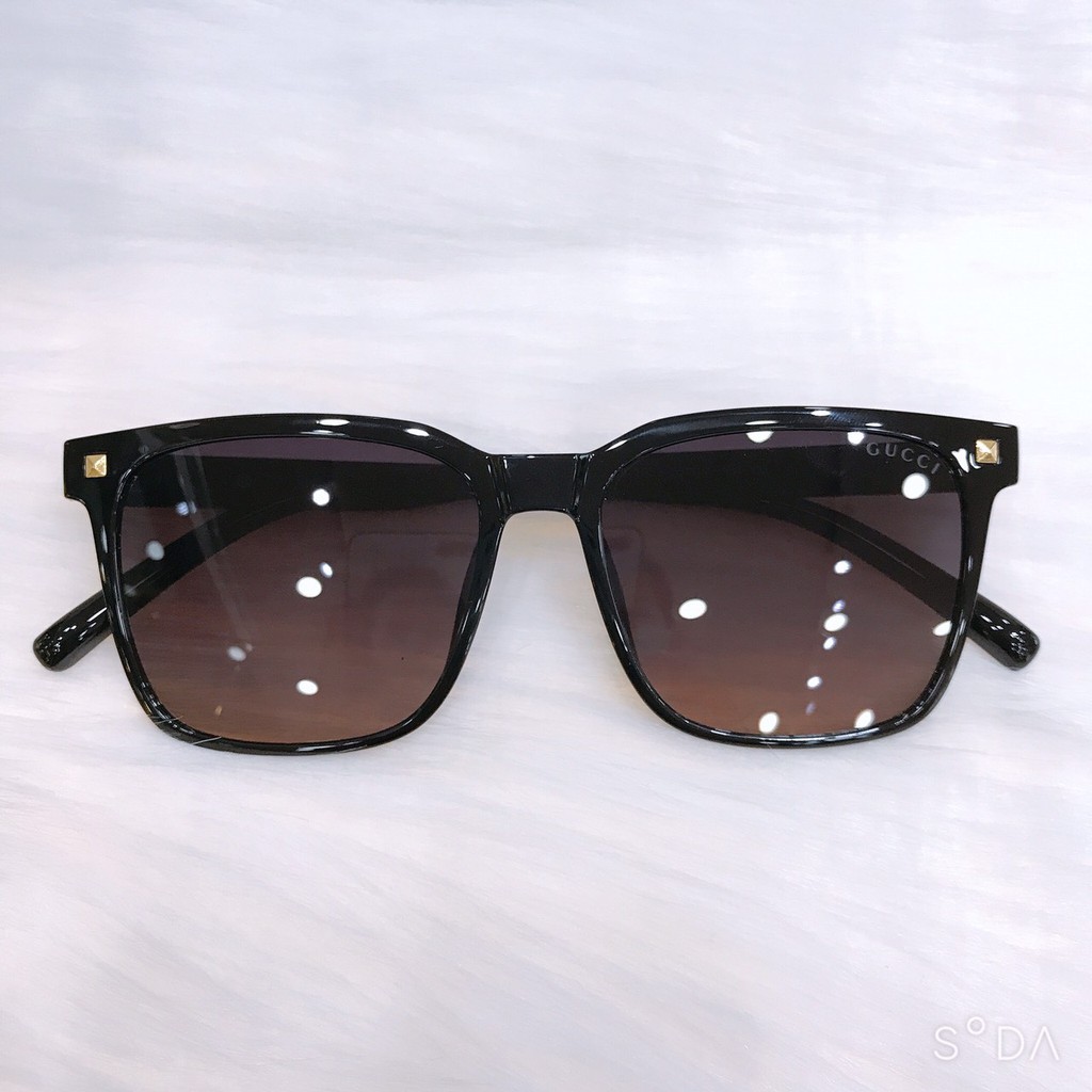 Kính mát nhựa nam // SALE // kính mát Nam / chất liệu gọng nhựa / chống xước / ngăn tia gây hại tới mắt / kiểu dáng trẻ | BigBuy360 - bigbuy360.vn