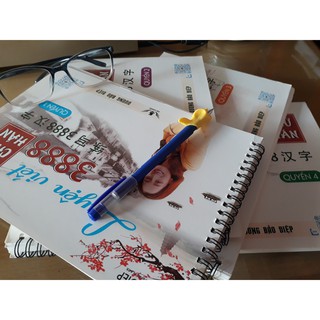 Luyện viết chữ Trung