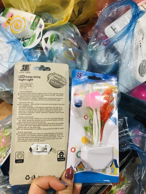 Đèn ngủ cảm ứng hình 3 cây nấm siêu dễ thương