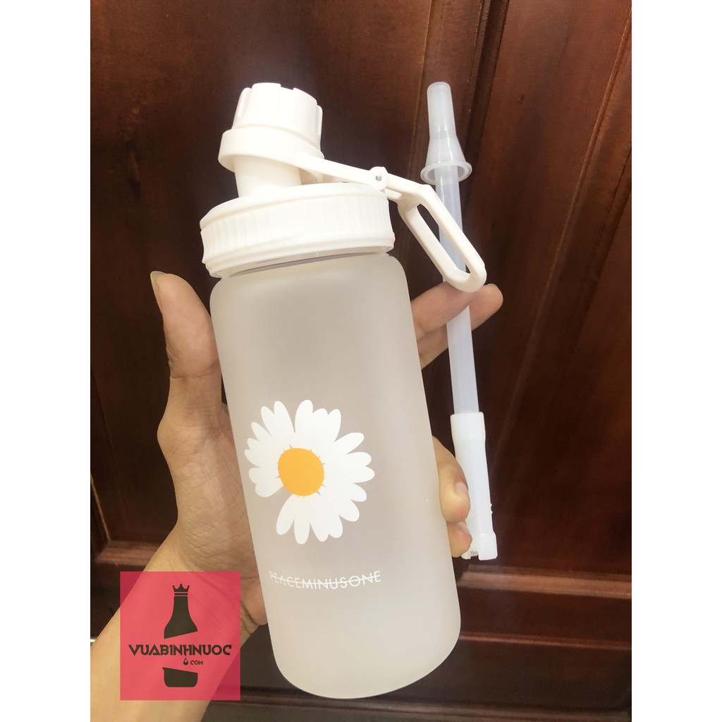 Chai bình thủy tinh Hoa Cúc 500ml + ống hút chuyên dụng