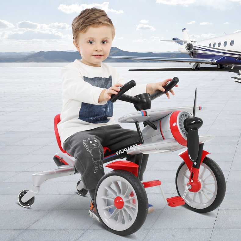 Xe đạp 4 bánh đầu máy bay Drift ROLLPLAY cho bé từ 2,5 tuổi trở lên