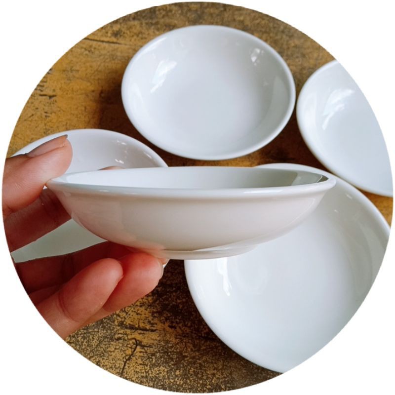 Đĩa sứ đựng muối