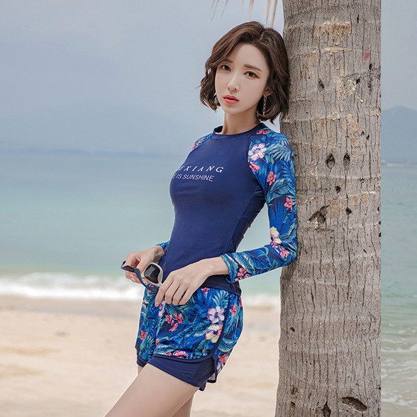 【Hàng sẵn sàng】thiết kế cảm giác áo tắm phụ nữ retro in dài tay tách trong bảo vệ kem chống nắng chống chói áo tắm thể thao suối nước nóng~666~