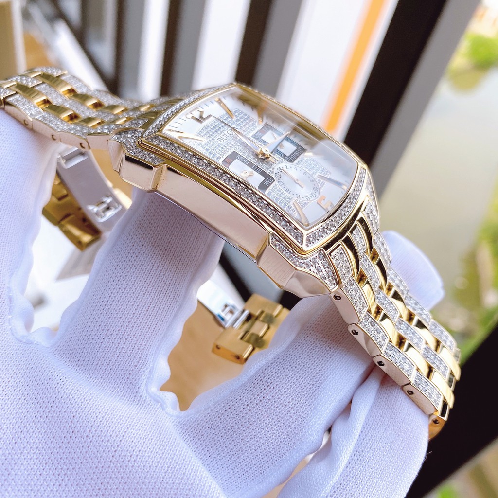 Đồng hồ Nam Bulova Crystal Striking Visual Design Demi Gold 98C109