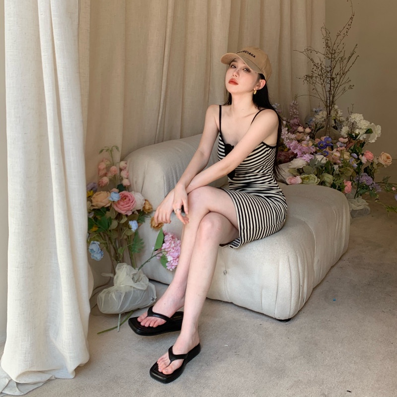 Đầm Hai Dây Họa Tiết Kẻ Sọc Thời Trang Mùa Hè Quyến Rũ Cho Nữ