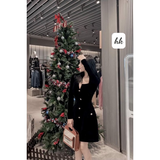 Đầm dự tiệc nhung dạo phố tay dài phối nút Sully Dress