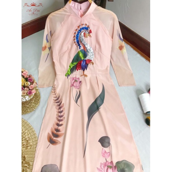 Áo dài tơ dài khổng tước đính kết kim sa lấp lánh phù hợp mặc nhiều dịp giá tận xưởng, xưởng chuyên áo dài cách tân