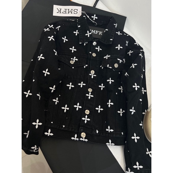 Áo khoác jeans đen hoạ tiết trắng cho nữ thương hiệu SMFK cao cấp