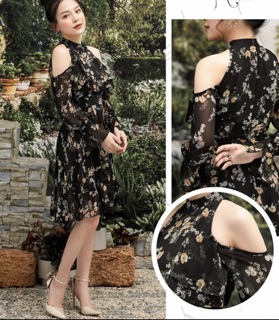 Đầm cổ yếm khoét vai
