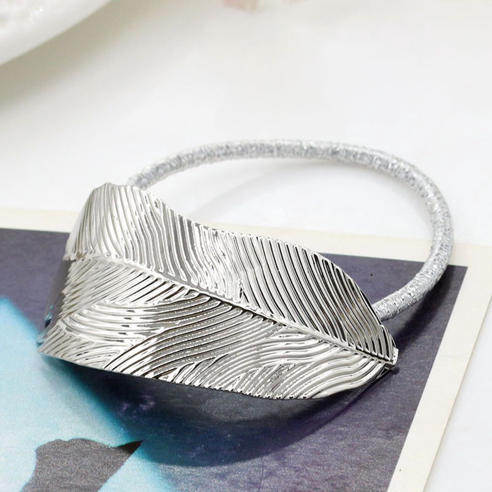 Dây cột tóc hình chiếc lá xinh xắn