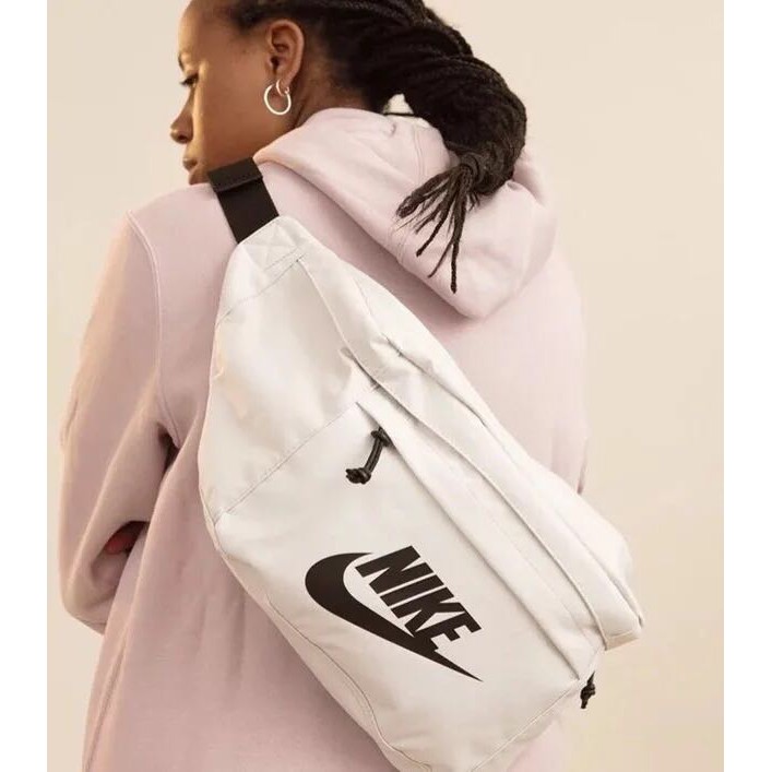 [Hàng Có Sẵn] Túi Đeo Chéo Thể Thao Nike | BigBuy360 - bigbuy360.vn